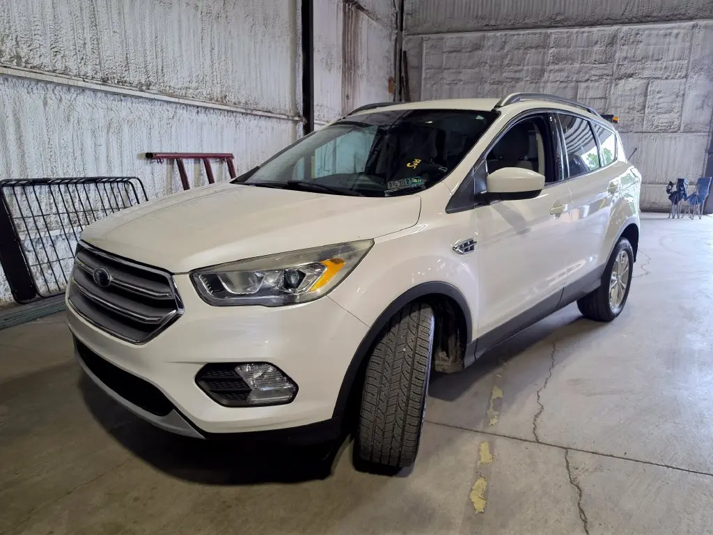 2017 Ford Escape - $11,533