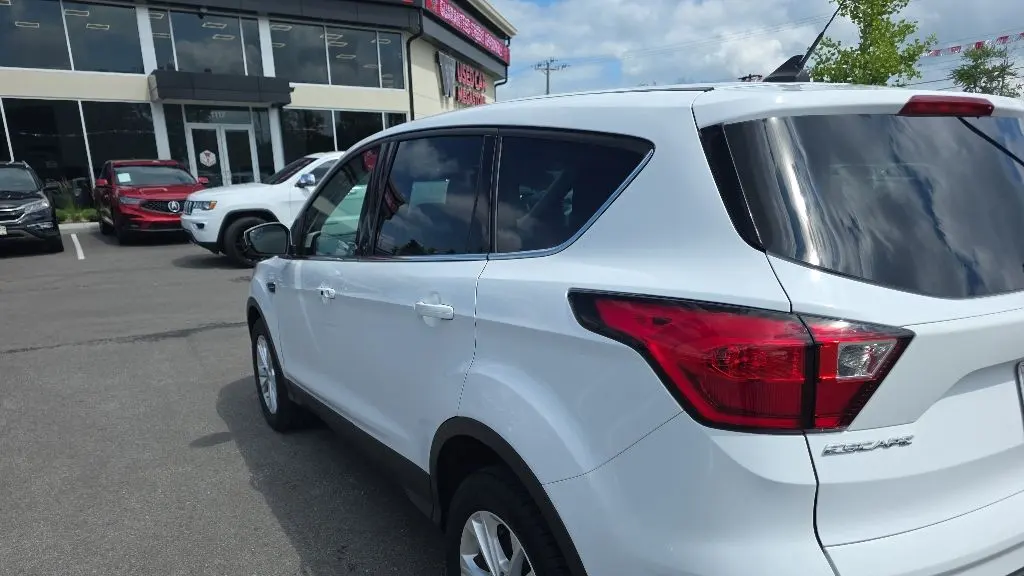 2019 Ford Escape SE