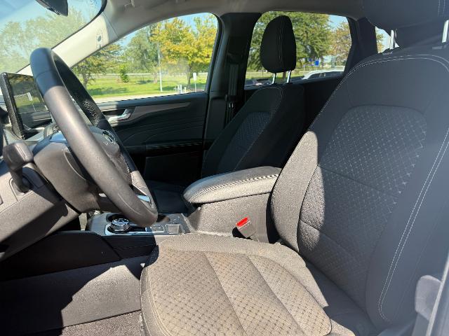 2023 Ford Escape Active — photo 1 of 24