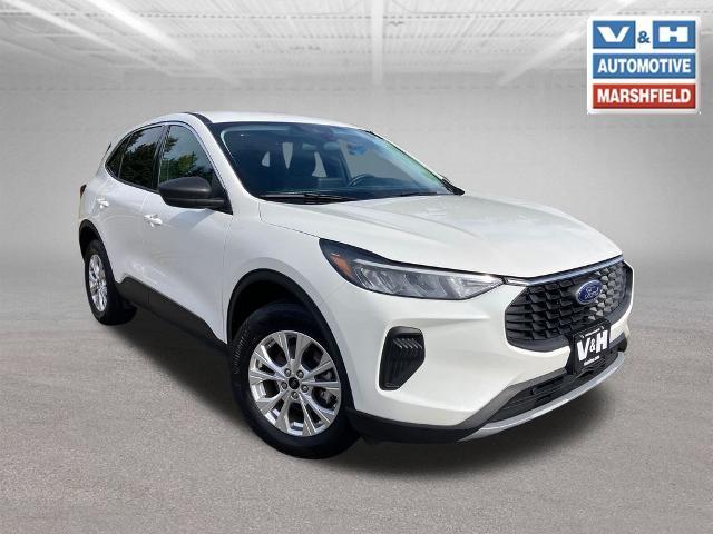 2023 Ford Escape - $24,624