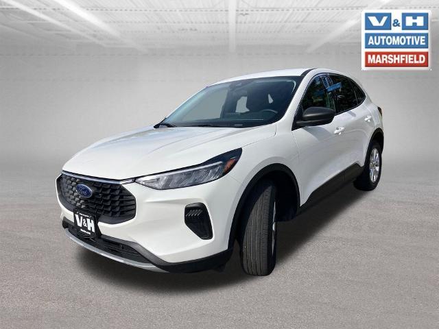 2023 Ford Escape - $24,624