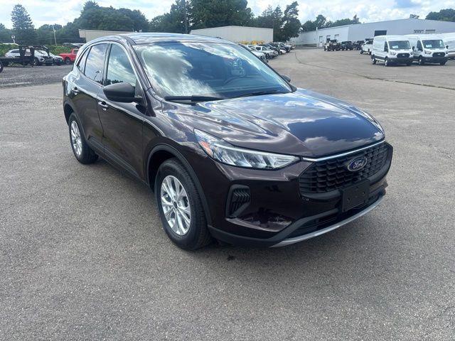2023 Ford Escape - $24,923