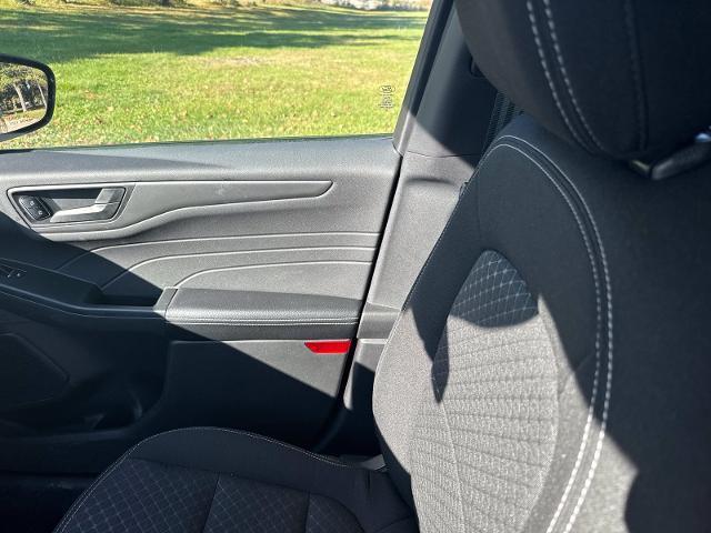 2023 Ford Escape - $21,500
