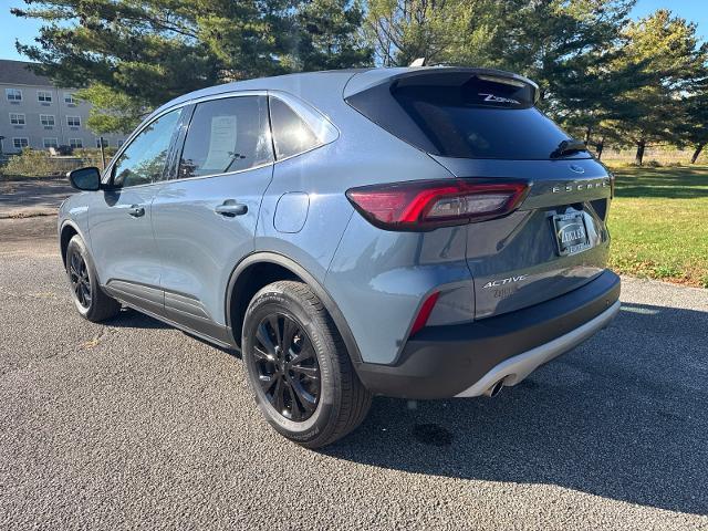 2023 Ford Escape - $21,500