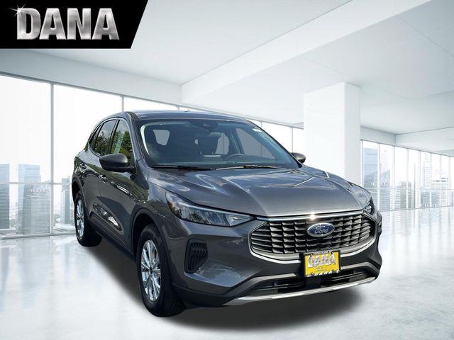 2023 Ford Escape - $23,700