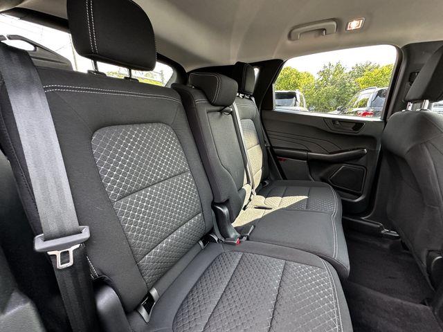 2023 Ford Escape - $23,700