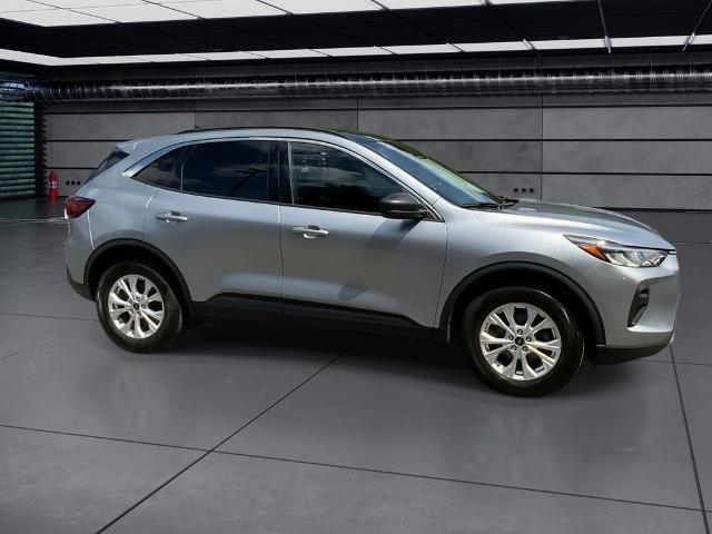 2023 Ford Escape - $28,975