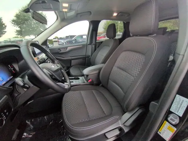 2025 Ford Escape - $23,895