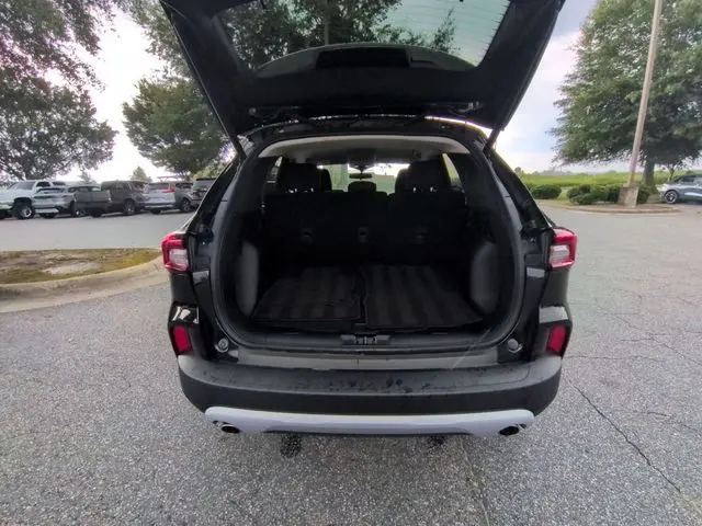 2025 Ford Escape - $23,895