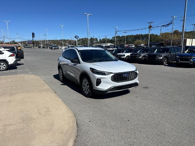 2025 Ford Escape - $23,597