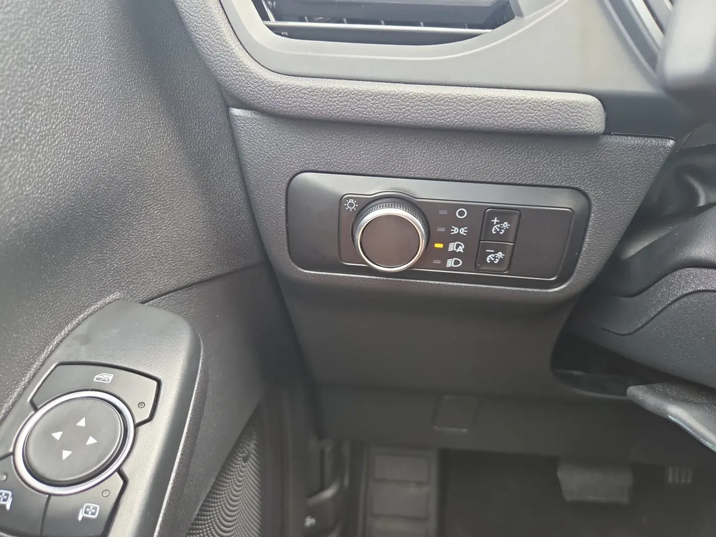 2025 Ford Escape - $20,820