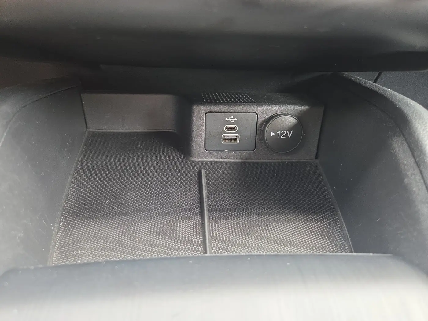 2025 Ford Escape - $20,820