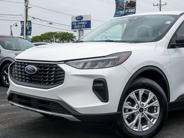 2025 Ford Escape - $24,965