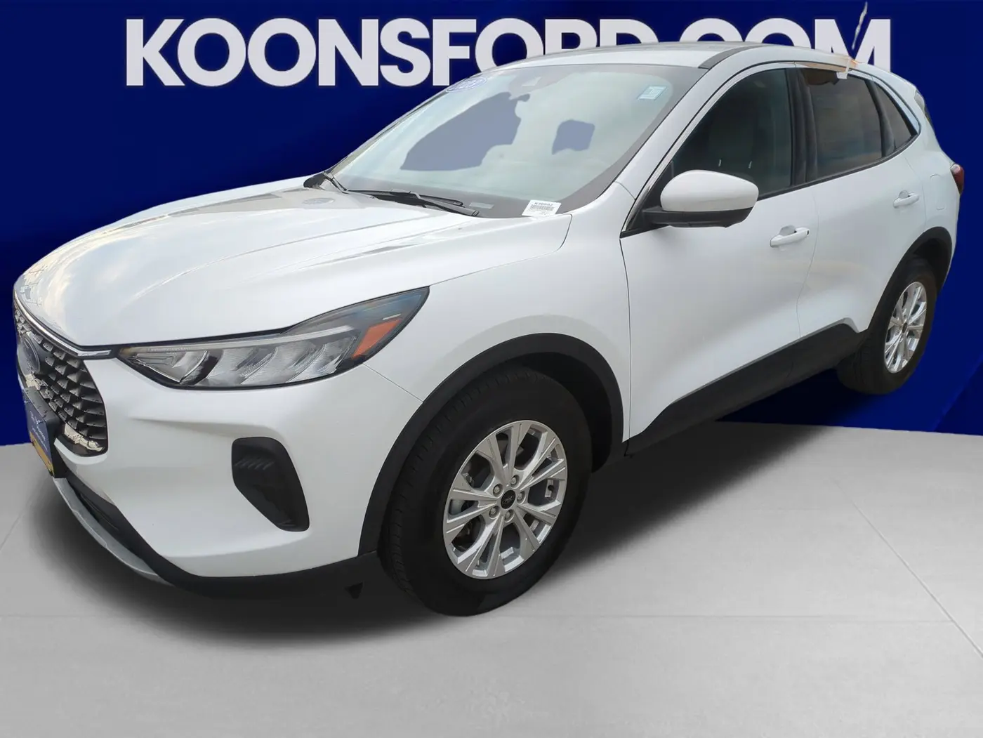 2023 Ford Escape - $26,990