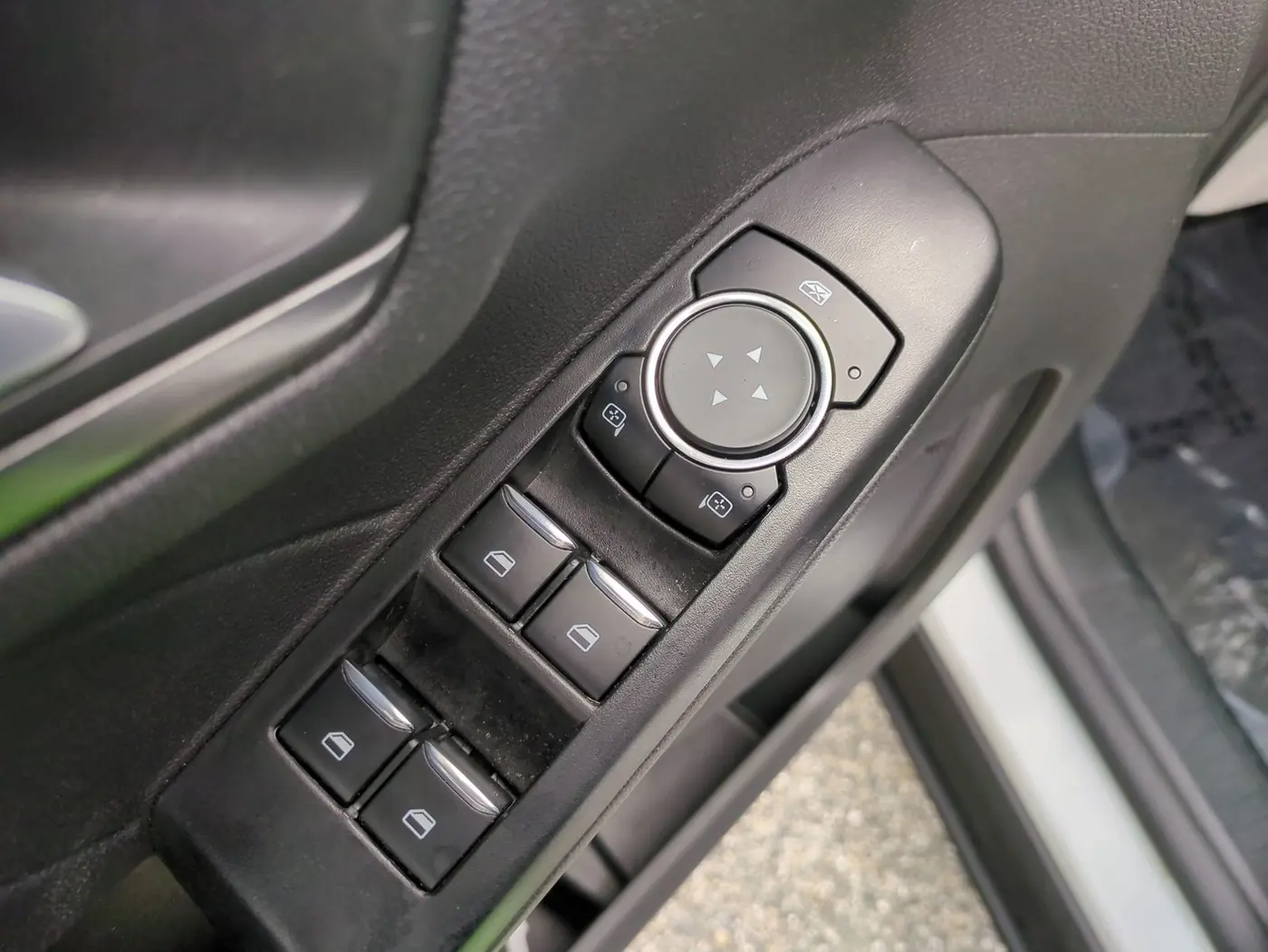 2023 Ford Escape - $26,990