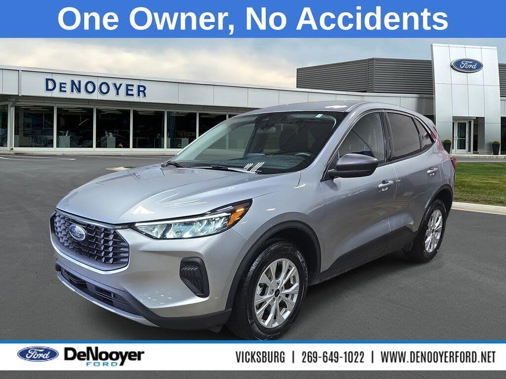 2023 Ford Escape - $21,814