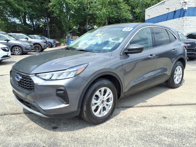 2023 Ford Escape - $24,990