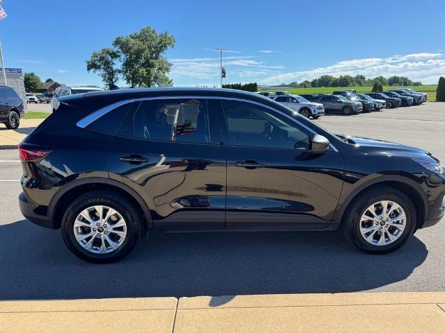 2023 Ford Escape - $21,051