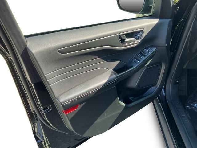 2023 Ford Escape - $23,200