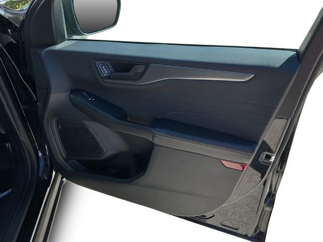 2023 Ford Escape - $23,200