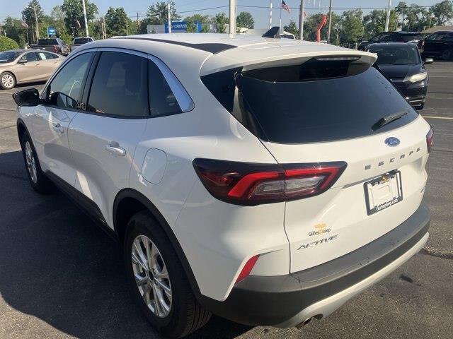 2023 Ford Escape - $23,805
