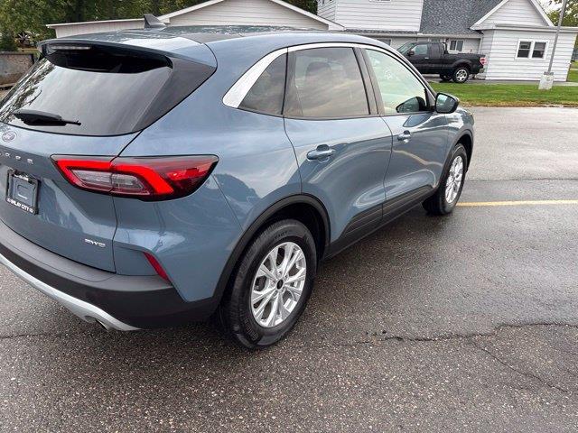2024 Ford Escape - $21,000