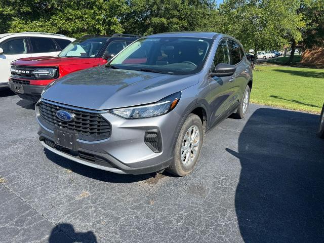 2024 Ford Escape Active — photo 1 of 9