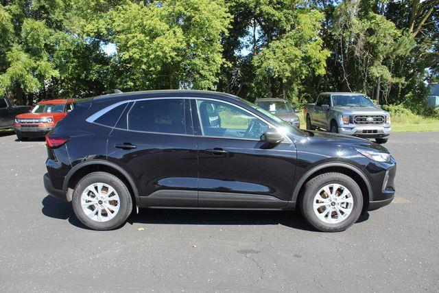 2024 Ford Escape - $19,675