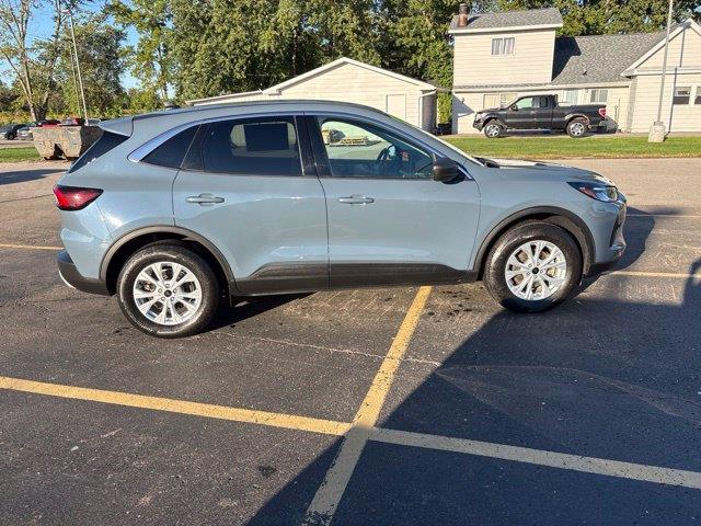 2024 Ford Escape - $22,000