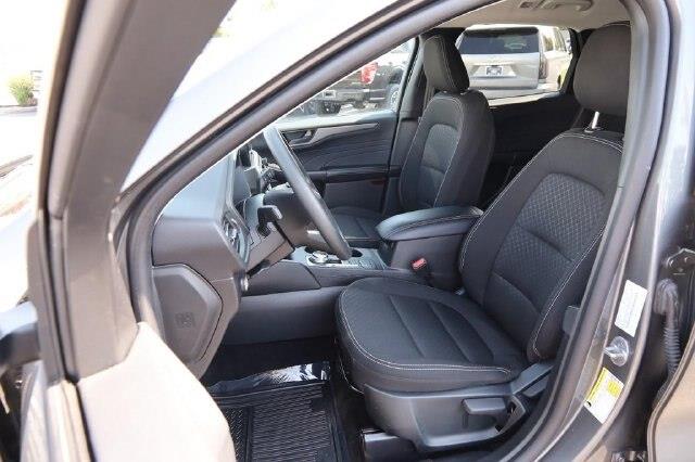 2025 Ford Escape - $21,990