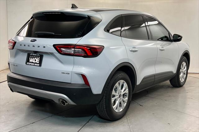 2026 Ford Escape - $29,999
