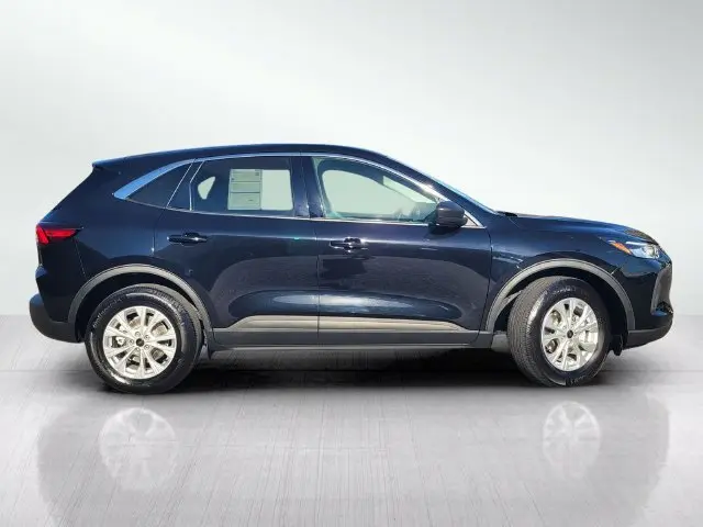 2023 Ford Escape - $22,038