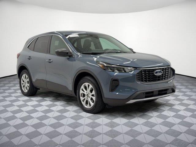 2023 Ford Escape - $23,749