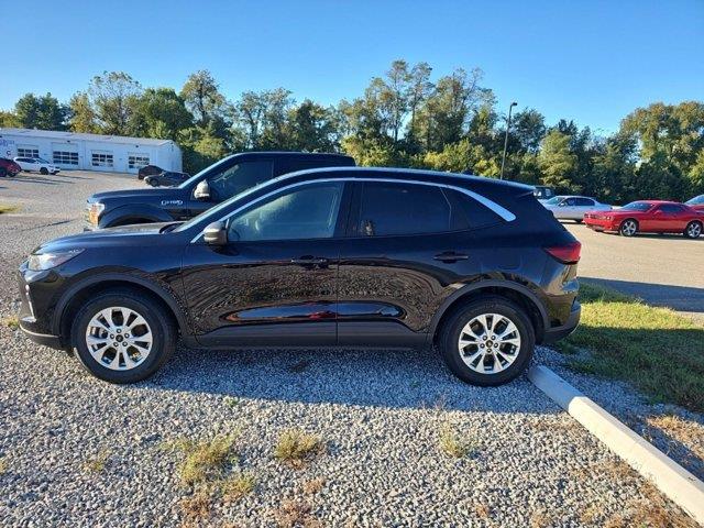 2023 Ford Escape - $22,398