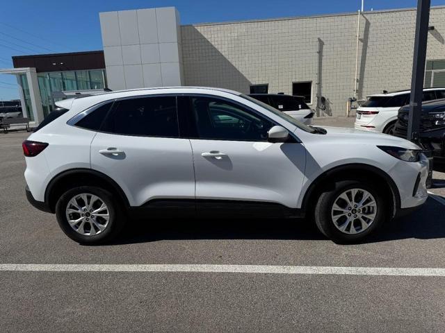 2023 Ford Escape - $26,495