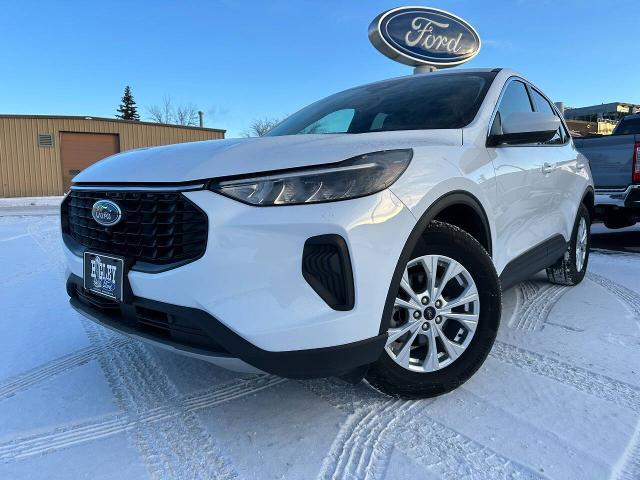 2023 Ford Escape - $26,900