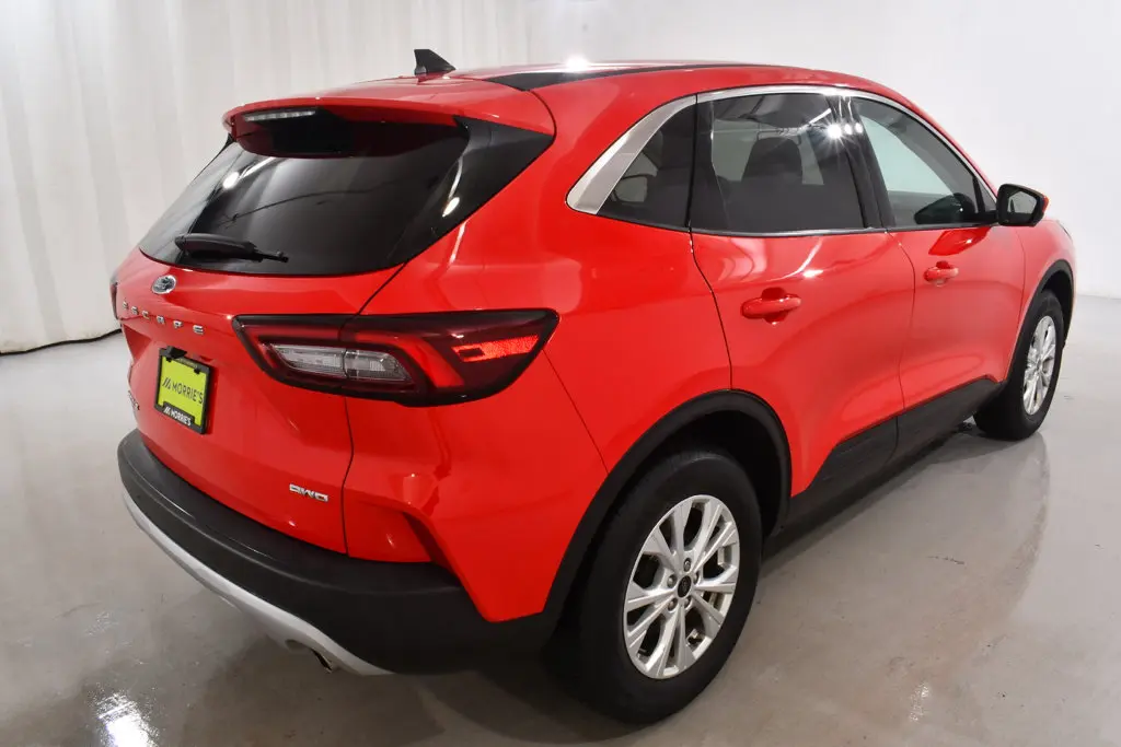 2024 Ford Escape - $21,955