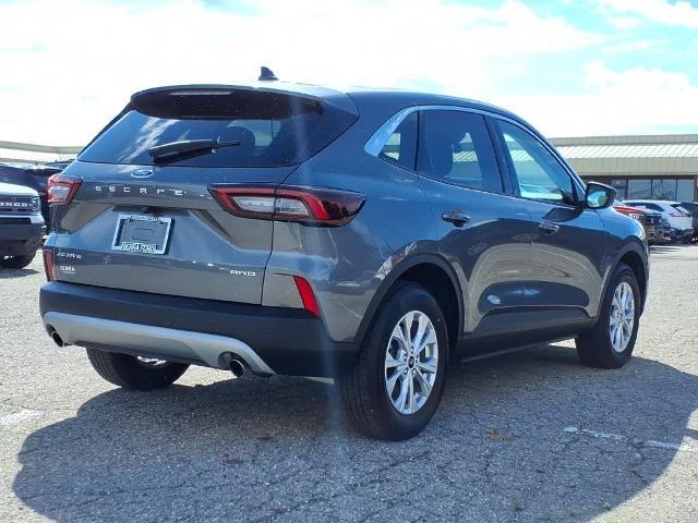 2024 Ford Escape - $22,498