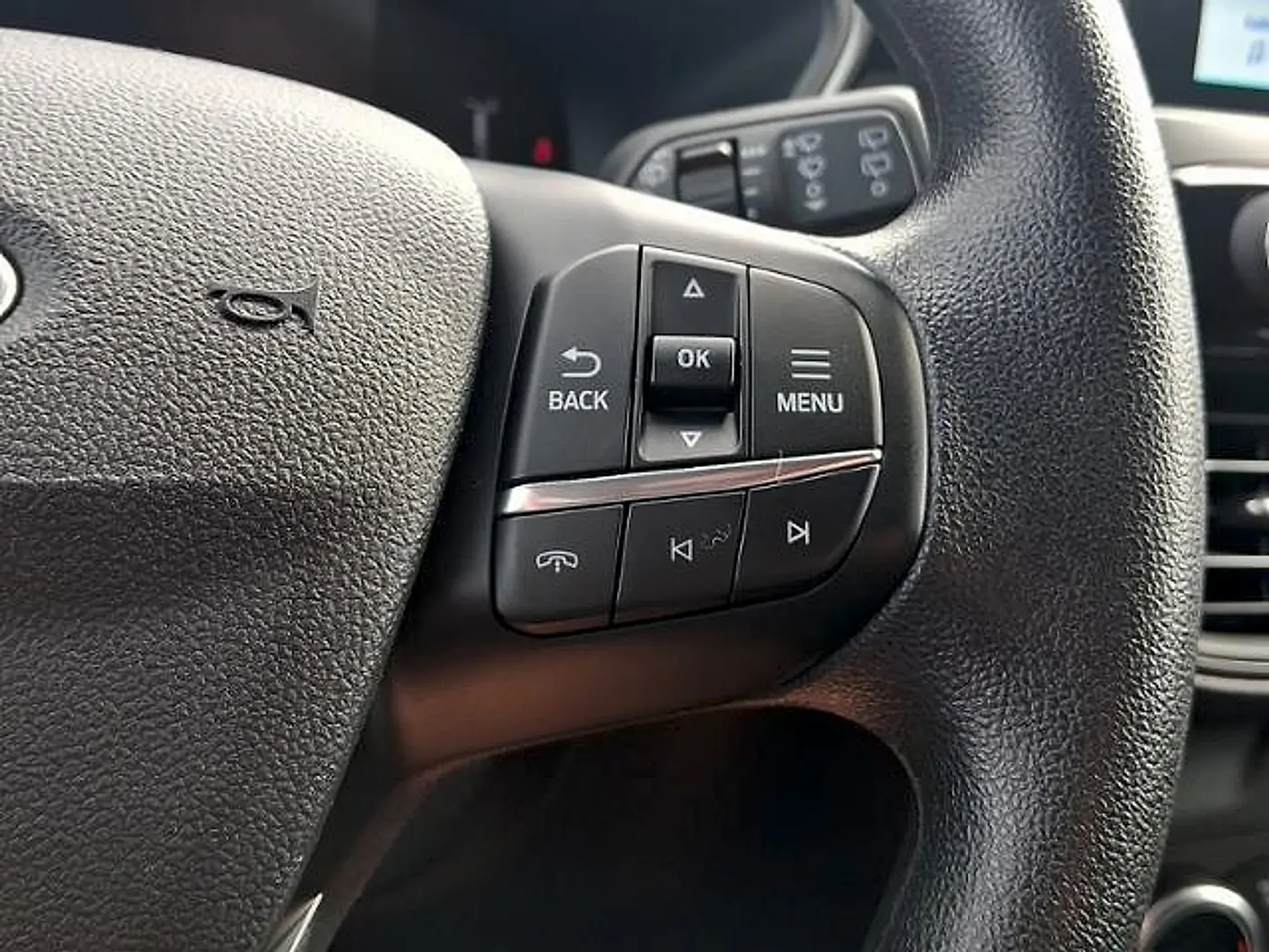 2025 Ford Escape - $21,900