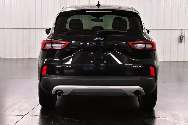 2025 Ford Escape - $21,918