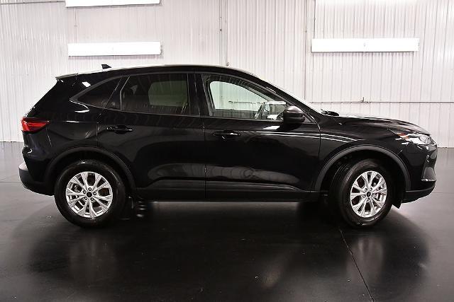 2025 Ford Escape - $21,918