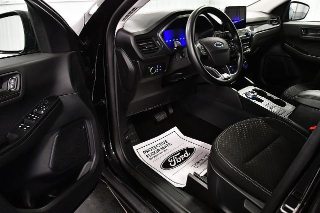 2025 Ford Escape - $21,918