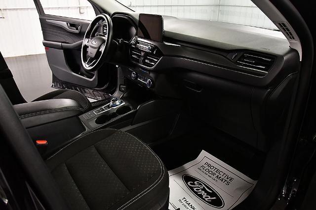 2025 Ford Escape - $21,918