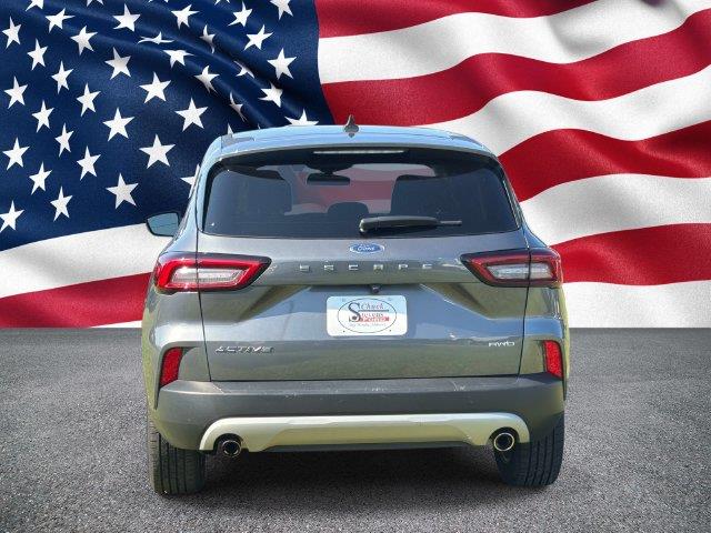 2025 Ford Escape - $18,305