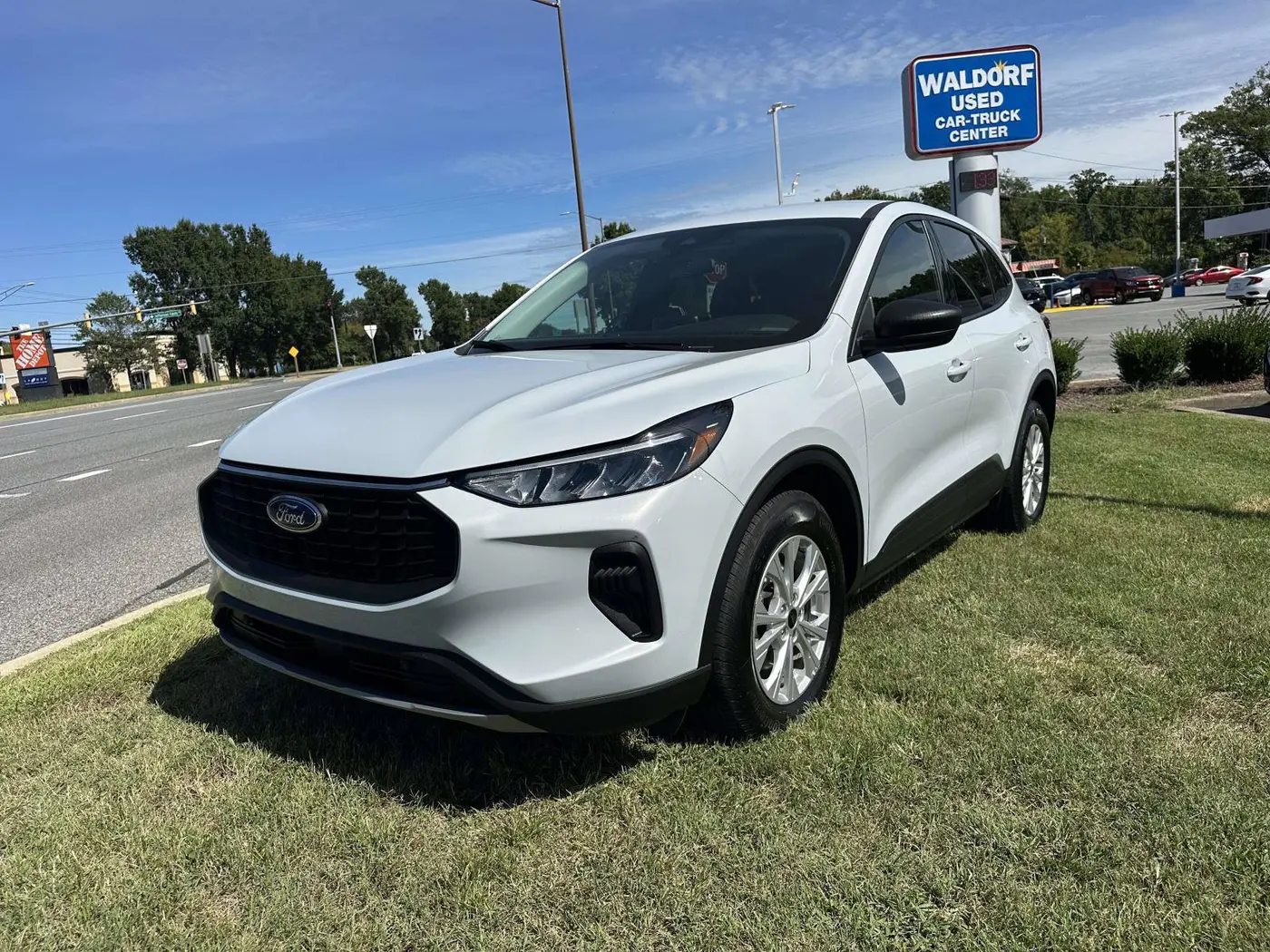 2025 Ford Escape - $23,000