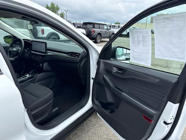 2023 Ford Escape - $23,499