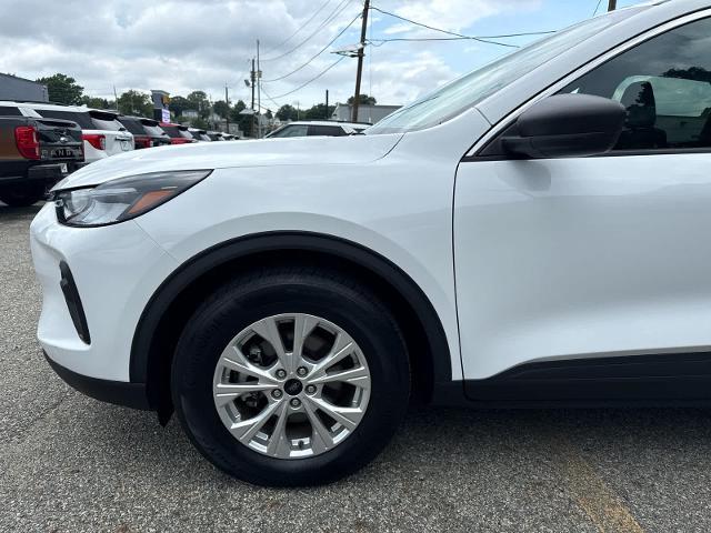 2023 Ford Escape - $23,499