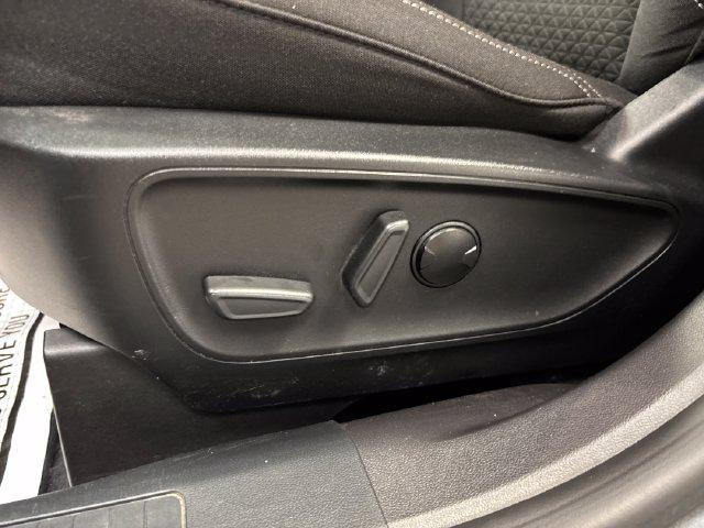 2023 Ford Escape - $24,583