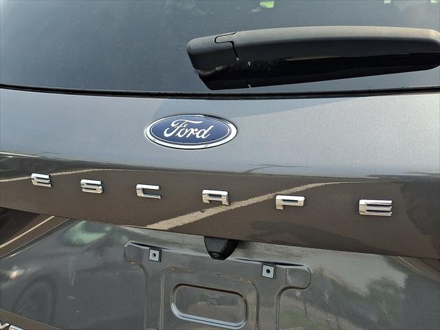 2023 Ford Escape - $17,998