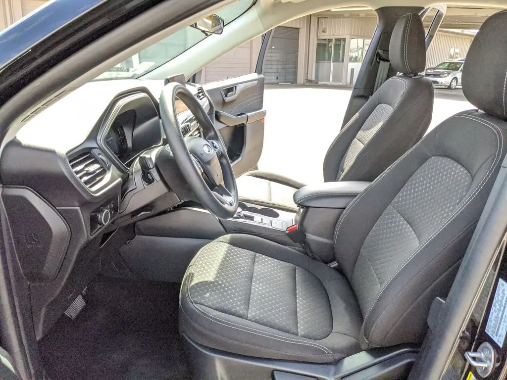 2025 Ford Escape - $23,432